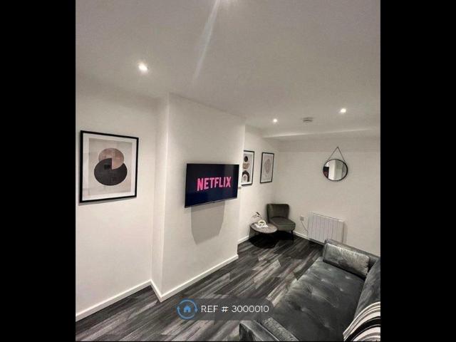 King Edward Road, Rugby CV21, 1 bed flat to rent, £1,100 pcm | PrimeLocation