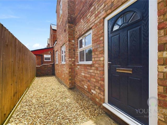 King Edward Road, West. 2 bed flat to rent £1,000 pcm £231 pw