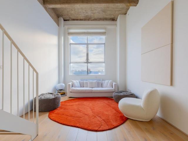 King Edward's Road, London E9, 1 bed flat to rent, £5,795 pcm | PrimeLocation