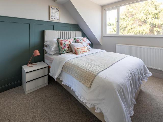King Georges Road, Bristol BS13 1 bed house to rent £875 pcm £202 pw