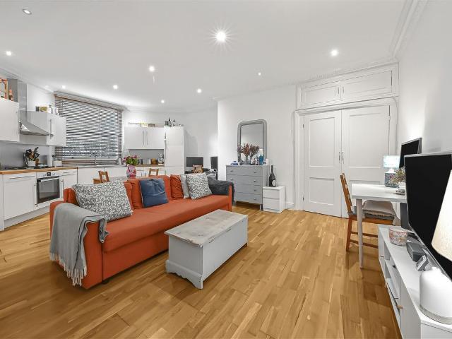 King Henrys Road, Primrose Hill NW3, 1 bed flat to rent, £2,400 pcm | PrimeLocation