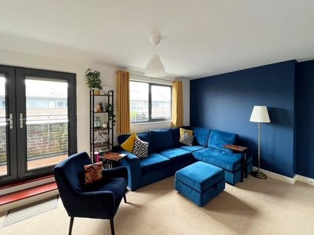 King House, Swindon SN2, 2 bed flat to rent, £1,150 pcm | PrimeLocation