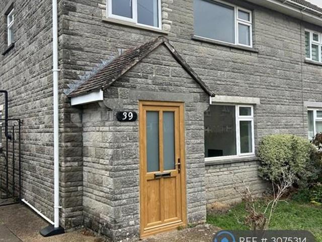 King Ina Road, Somerton, TA11 3 bed semi detached house to rent £1,400 pcm £323 pw
