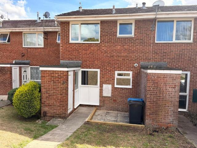 King John Avenue, Bearwood. 1 bed apartment to rent £925 pcm £213 pw