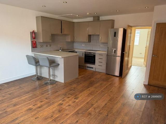 King St, Dukinfield, SK16 1 bed flat to rent £950 pcm £219 pw