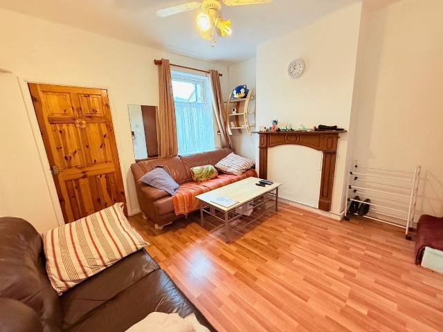 King Street, Burton On Trent DE14, 3 bed terraced house to rent, £950 pcm | PrimeLocation