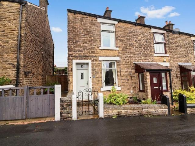King Street, Hyde SK14 2 bed end of terrace house to rent £1,095 pcm £253 pw