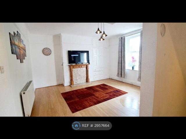 King Street, Lindley, Huddersfield HD3, 2 bed terraced house to rent, £900 pcm | PrimeLocation
