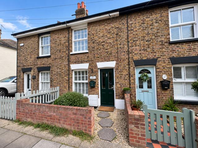 King Street, Maldon, CM9 2 bed terraced house to rent £1,350 pcm £312 pw