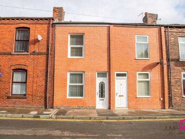 King Street, Newton Le Willows, WA12 2 bed terraced house to rent £775 pcm £179 pw