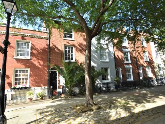 King Street, Southsea PO5 4 bed terraced house to rent £2,500 pcm £577 pw
