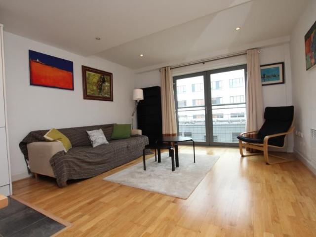 King Square Avenue, Bristol BS2, 1 bed flat to rent, £1,300 pcm | PrimeLocation
