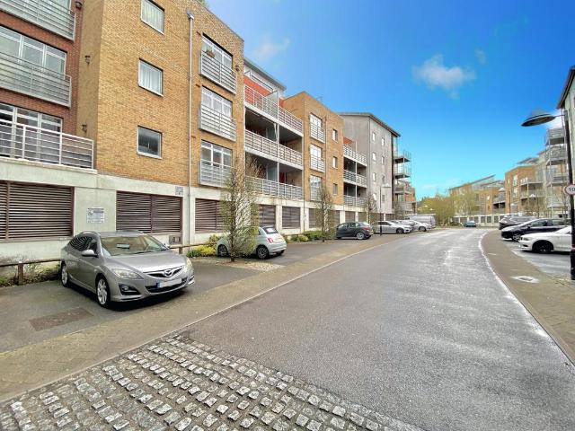 Kingfisher Meadow, MAIDSTONE, ME16 1 bed apartment to rent £1,050 pcm £242 pw