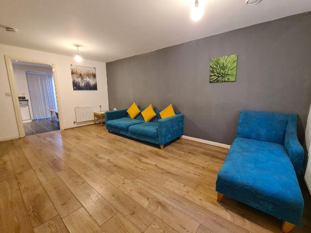 Kingfisher Close, Coventry, West Midlands CV2, 3 bed semi detached house to rent, £1,150 pcm | PrimeLocation