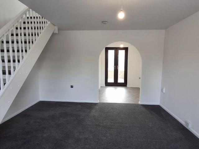 Kingfisher Close