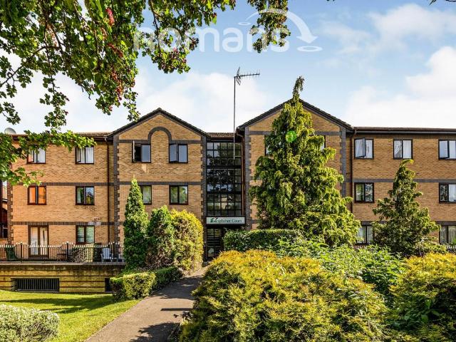 Kingfisher Court, Queen Alexandra. 1 bed flat to rent £1,050 pcm £242 pw