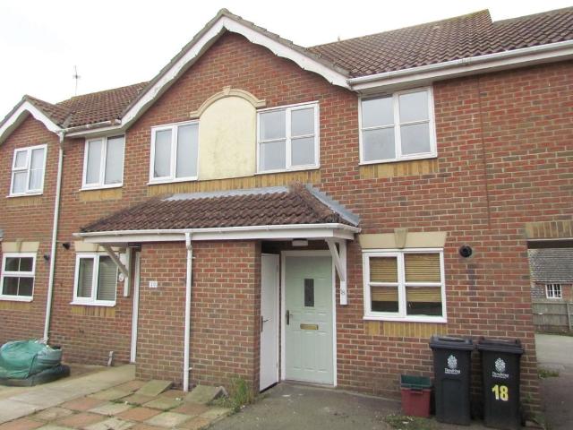 Kingfisher Drive, Dovercourt, Essex CO12, 2 bed detached house to rent, £1,100 pcm | PrimeLocation