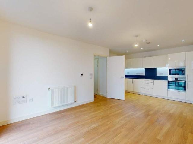 Kingfisher Heights, 2 Bramwell Way, Royal Docks, London, E16