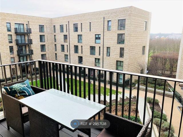 Kingfisher Heights, London E16, 1 bed flat to rent, £1,860 pcm | PrimeLocation
