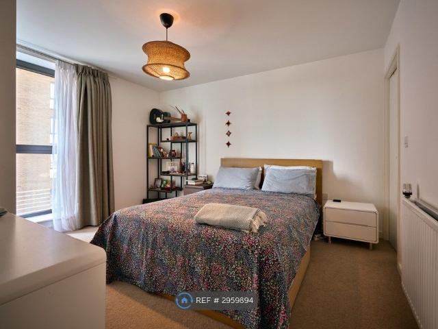 Kingfisher Heights, London E16, 2 bed flat to rent, £2,600 pcm | PrimeLocation