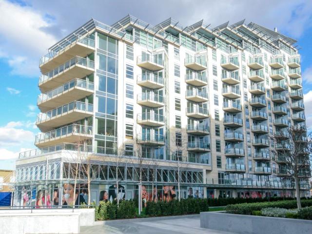 Kingfisher House, London SW18, 1 bed flat to rent, £2,000 pcm | PrimeLocation