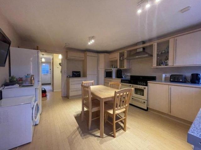 Kingfisher Way 4 bed house share to rent £2,684 pcm £619 pw