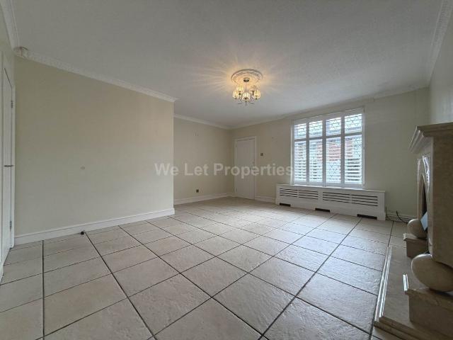 Kingham Drive, Ancoats M4, 3 bed property to rent, £1,400 pcm | PrimeLocation