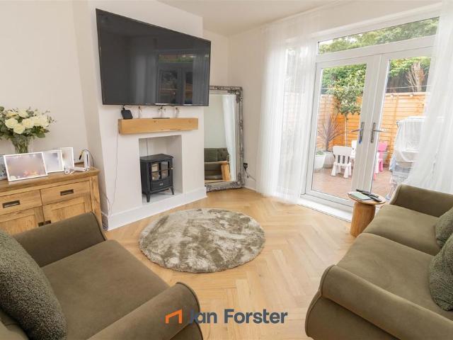 Kings Terrace, Gateshead 2 bed house to rent £875 pcm £202 pw