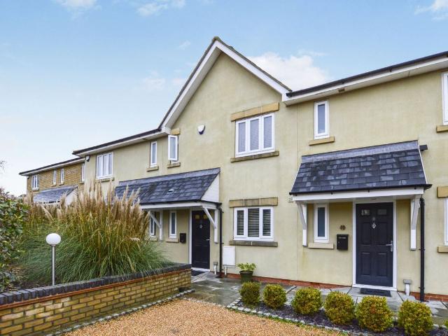 Kings Yard, Guildford, Surrey GU2, 3 bed terraced house to rent, £2,050 pcm | PrimeLocation