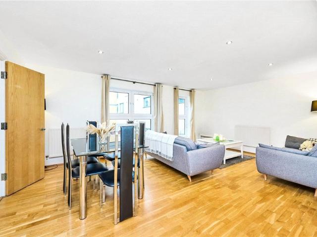 Kings Avenue, Clapham, SW4, London