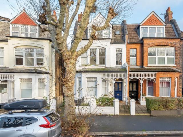 Kings Avenue, London N10, Studio to rent, £1,300 pcm | PrimeLocation