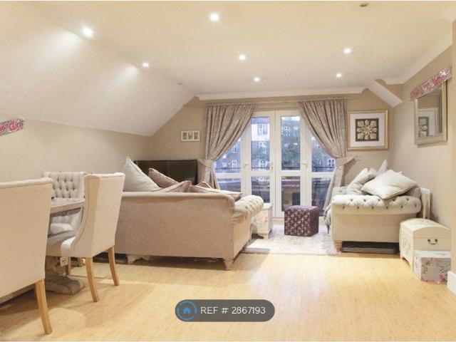 Kings Avenue, London SW4, 1 bed flat to rent, £2,020 pcm | PrimeLocation