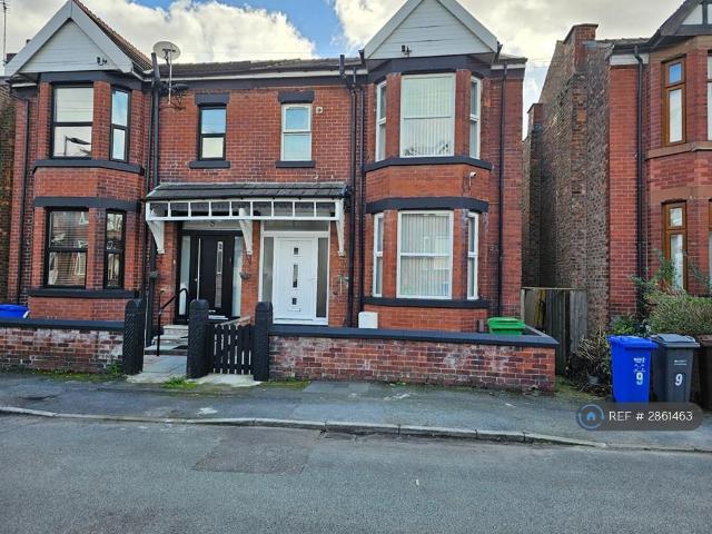 Kings Avenue, Manchester, M8 4 bed semi detached house to rent £1,600 pcm £369 pw