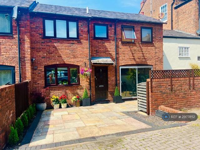 Kings Court, Chester, CH1 2 bed terraced house to rent £1,795 pcm £414 pw