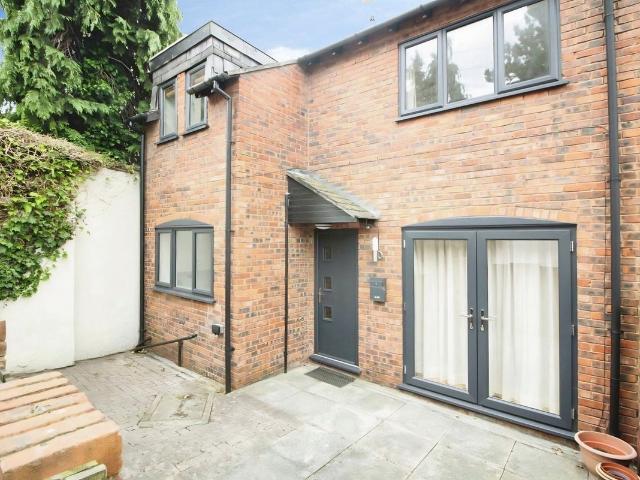 Kings Court, King Street, Chester, Cheshire CH1, 2 bed end terrace house to rent, £1,095 pcm | PrimeLocation
