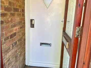 Kings Court, London E13, 1 bed flat to rent, £1,600 pcm | PrimeLocation