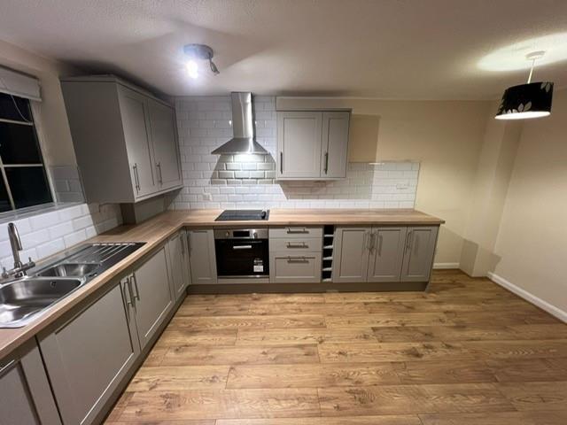 Kings Close, Otley 2 bed end of terrace house to rent £1,350 pcm £312 pw
