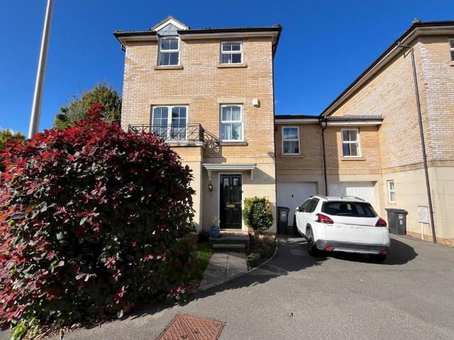 Kings Croft, Long Ashton, Bristol, BS41 5 bed house to rent £2,500 pcm £577 pw