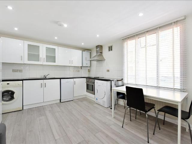 Kings Cross Road, Kings Cross WC1X, 3 bed flat to rent, £3,727 pcm | PrimeLocation