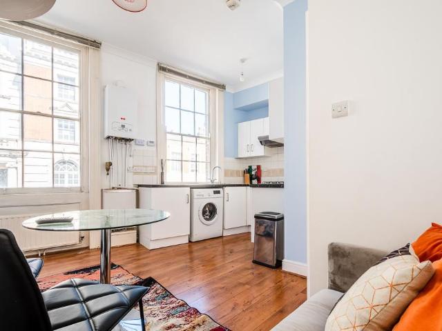 Kings Cross Road, Kings Cross WC1X, 1 bed flat to rent, £2,535 pcm | PrimeLocation