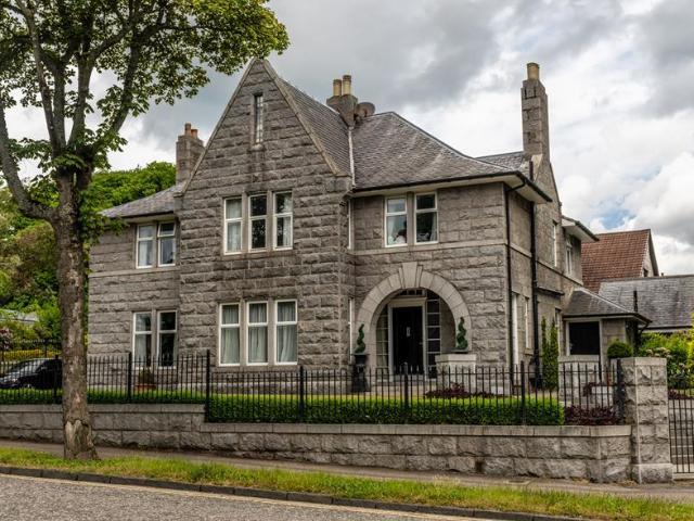 King's Gate, Aberdeen, AB15 5 bed detached house to rent £3,500 pcm £808 pw