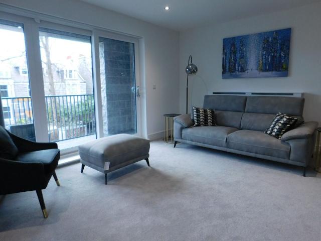 King's Gate, West End, Aberdeen AB15, 2 bed flat to rent, £1,600 pcm | PrimeLocation