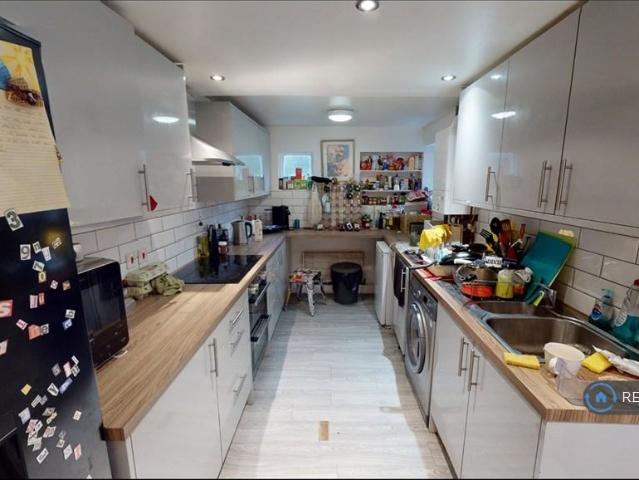 Kings Grove, London, SE15 6 bed terraced house to rent £5,980 pcm £1,380 pw