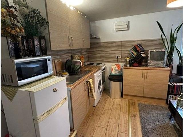 Kings Heath, Birmingham B14, 1 bed flat to rent, £695 pcm | PrimeLocation