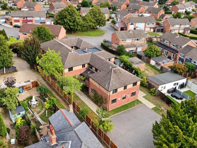 Kings Hill, Sudbury 2 bed apartment to rent £875 pcm £202 pw