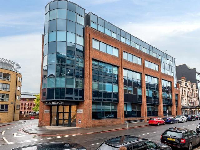 Kings Reach, Reading RG1, 1 bed flat to rent, £1,600 pcm | PrimeLocation