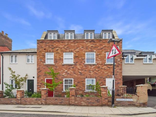 Kings Road, Bury St Edmunds IP33, 1 bed flat to rent, £1,150 pcm | PrimeLocation
