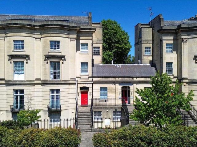 Kings Road, Berkshire RG1 2 bed apartment to rent £1,850 pcm £427 pw