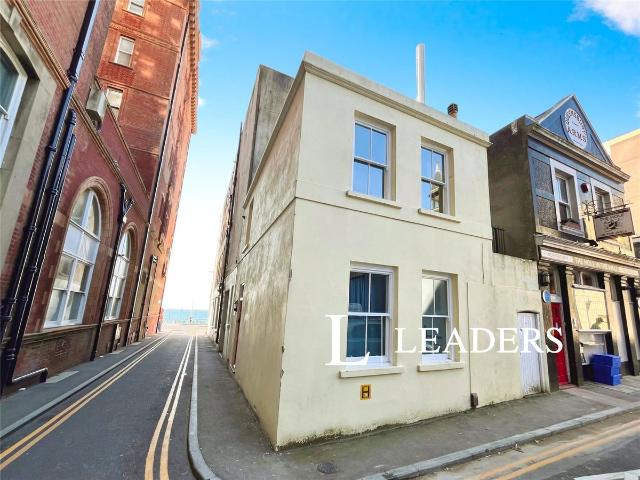 Kings Road BN1, 3 bed end terrace house to rent, £1,500 pcm | PrimeLocation