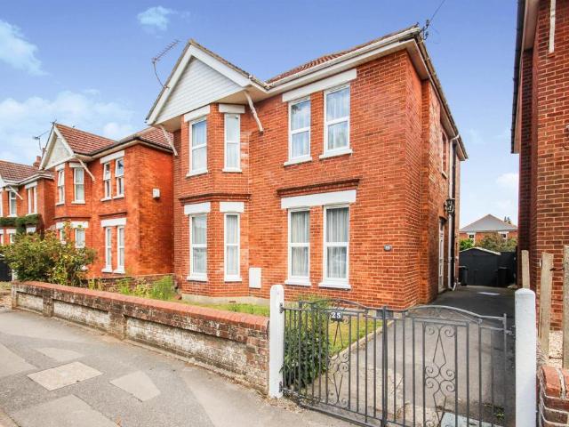Kings Road, Bournemouth BH3 6 bed property to rent £3,450 pcm £796 pw